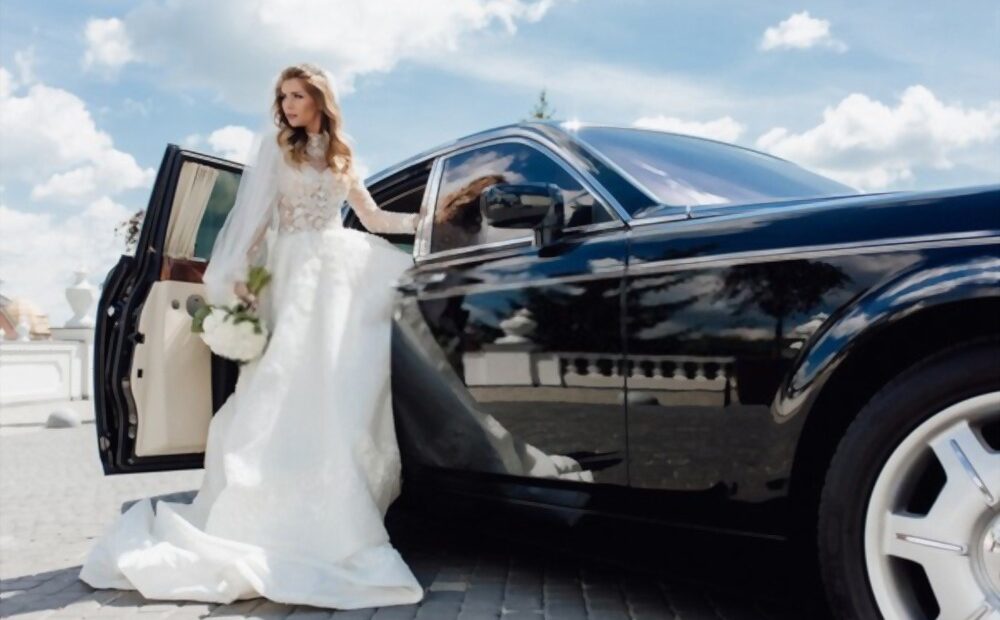 When Should I Book My Wedding Car Hire
