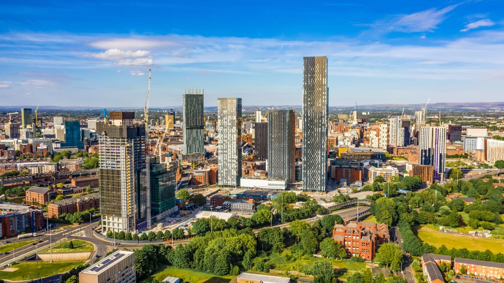 Explore the Best of Manchester with a Private Hire: Staycation Ideas Made Easy