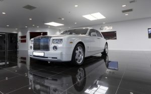 Rolls Royce Phantom – White