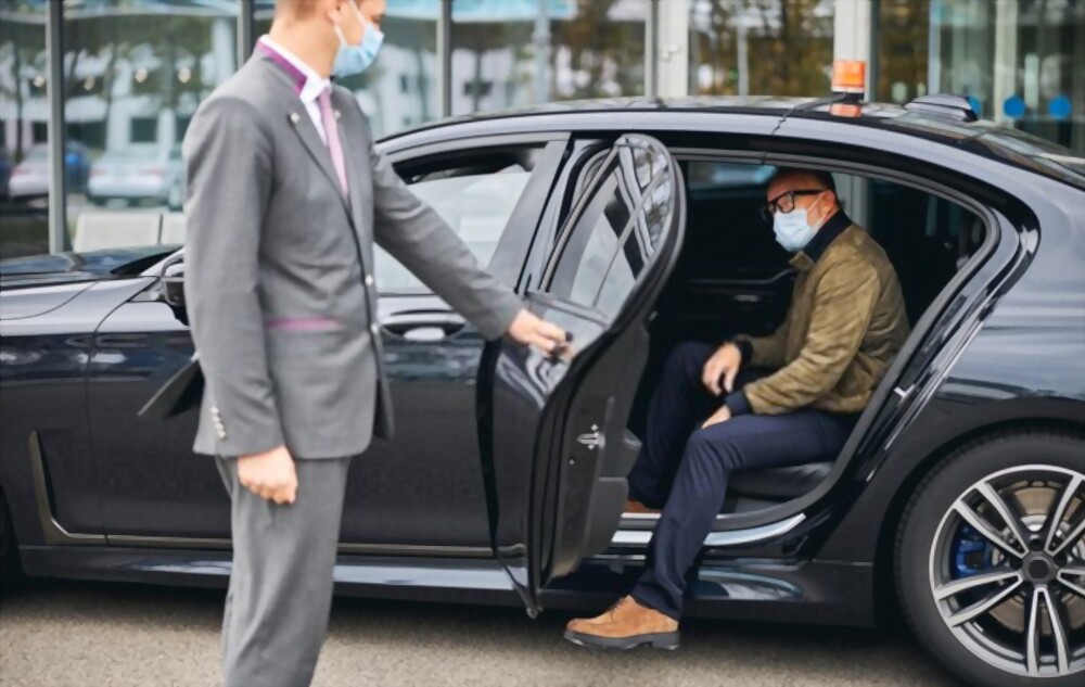 Airport Transfer to Heathrow Airport